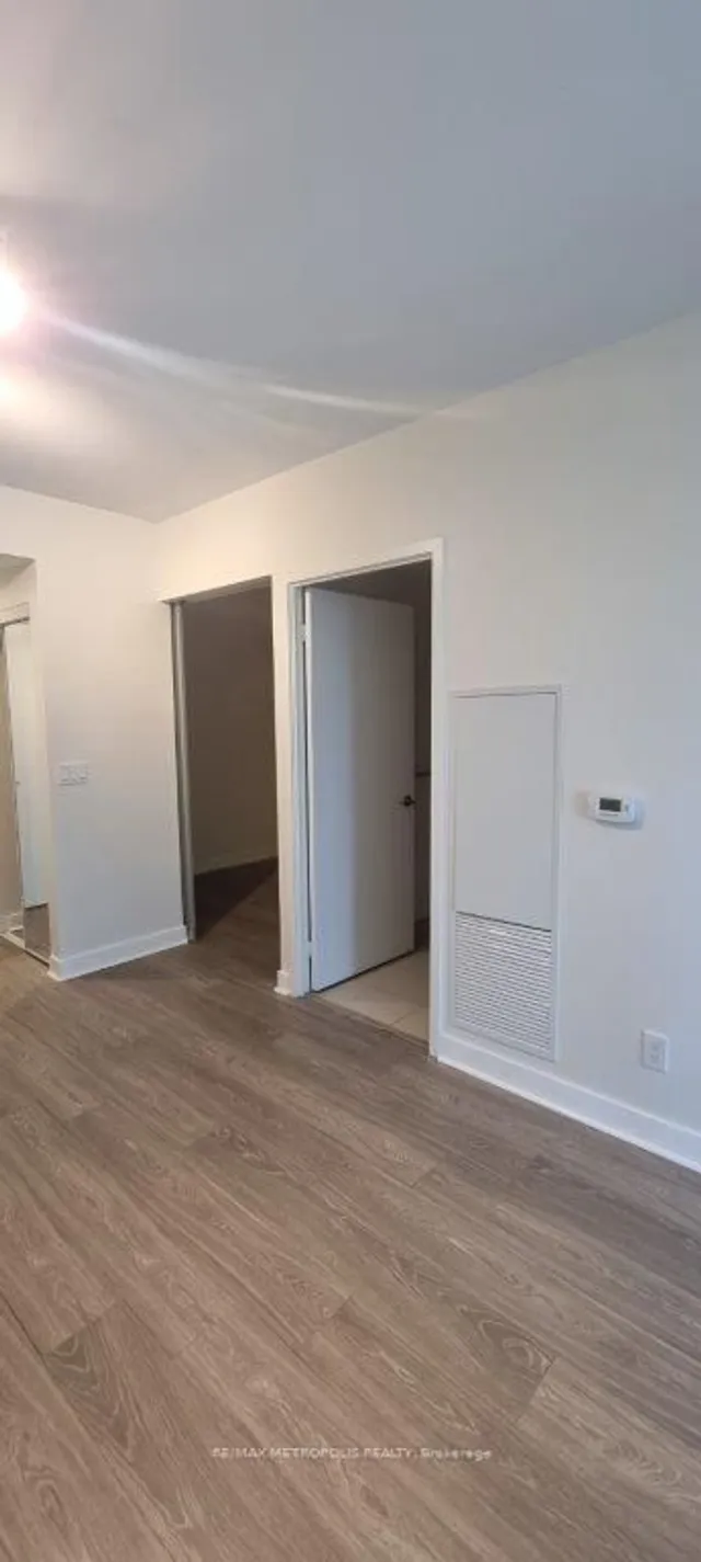 Additional image 7 of 19 Western Battery Rd Unit 2603