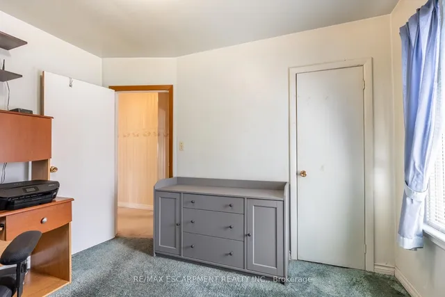 Additional image 19 of 279 Parkside Dr