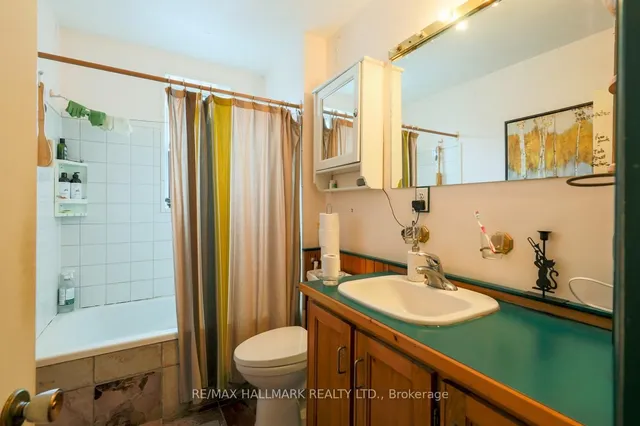 Additional image 22 of 129 Brunswick Ave