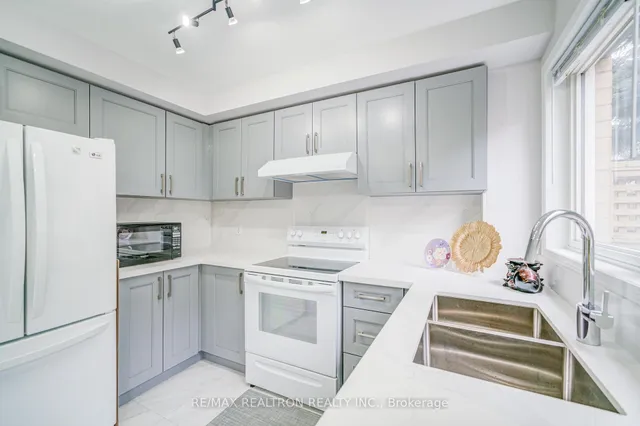 Additional image 28 of 28 Rosebank Dr Unit 507