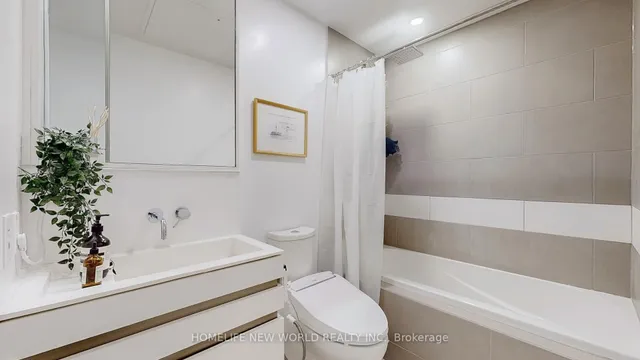 Additional image 11 of 197 Yonge St Unit 5803