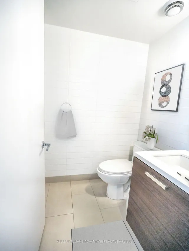 Additional image 9 of 224 King St Unit 1806