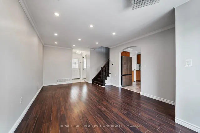 Additional image 7 of 433 Baverstock Cres
