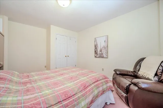 Additional image 33 of 53 Lynnvalley Cres