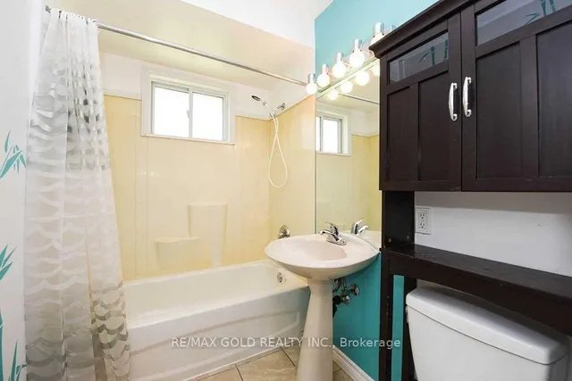 Additional image 8 of 3657 Woodruff Cres