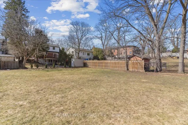 Additional image 16 of 52 Mary St