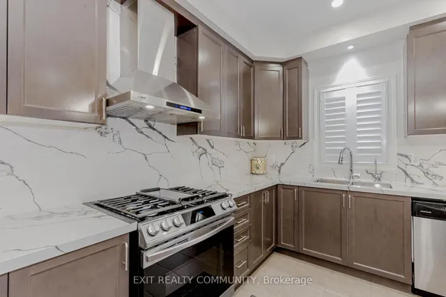 Additional image 7 of 31 Lola Cres