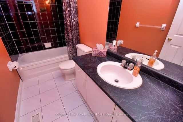 Additional image 30 of 151 Dicenzo Dr