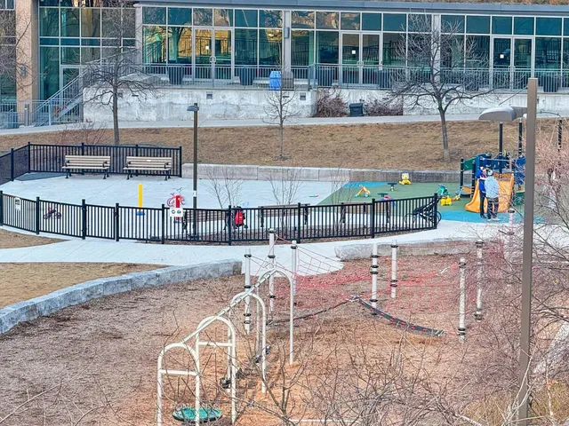 Additional image 31 of 21 Pirandello St Unit 1234