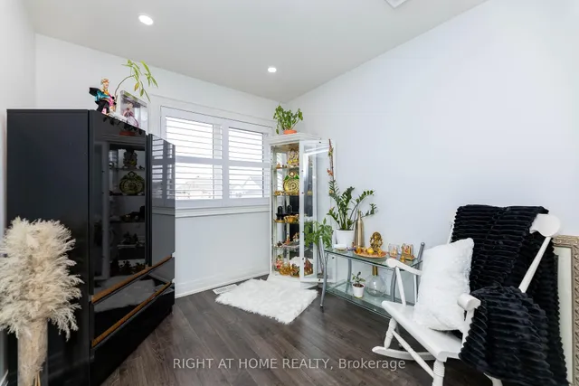 Additional image 39 of 42 Tiller Tr