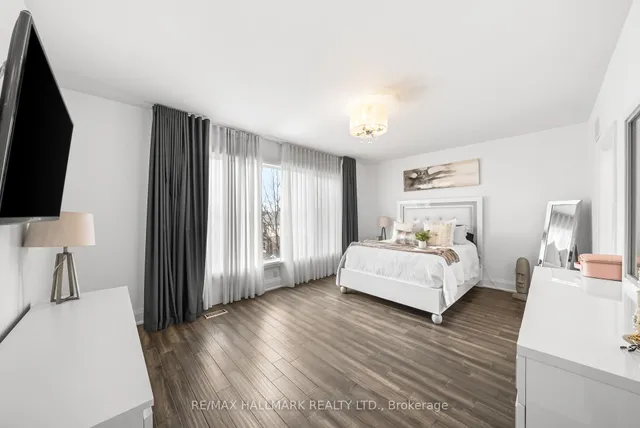 Additional image 21 of 663 Oxford St