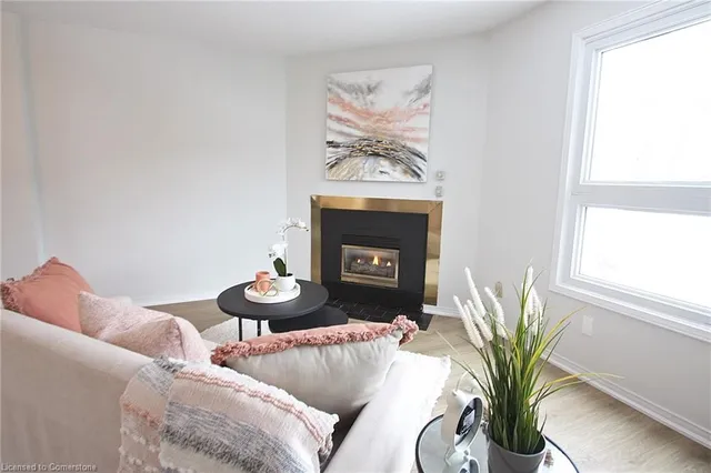 Additional image 18 of 51 Caroga Crt Unit 9