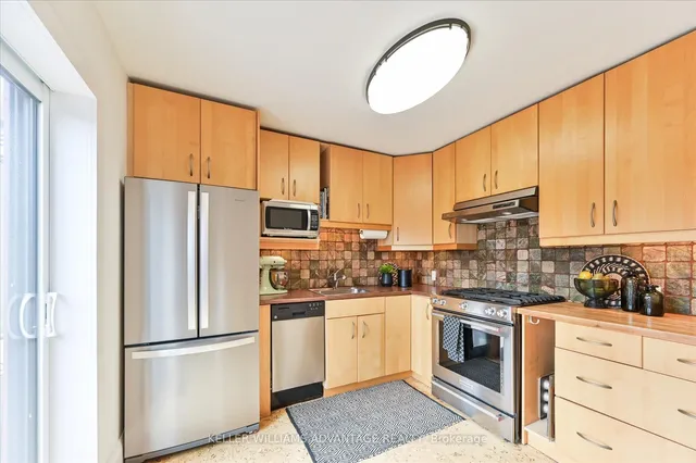 Additional image 6 of 129 Oakcrest Ave