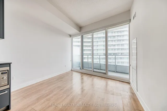 Additional image 11 of 115 Mcmahon Dr Unit 2606