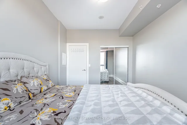 Additional image 22 of 45 Yorkland Blvd Unit 204