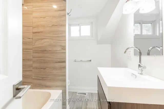 Additional image 40 of 924 Beach Blvd