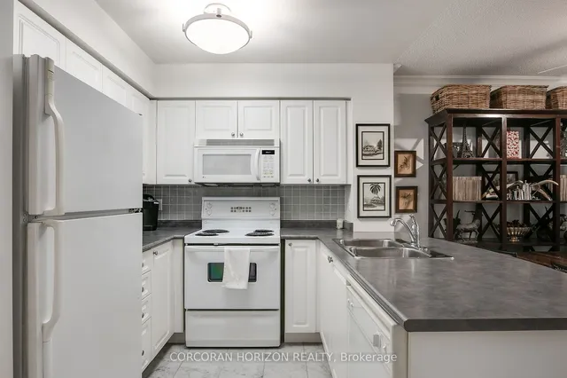 Additional image 21 of 30 Hayden St Unit 305