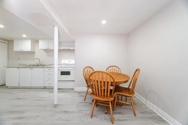 Additional image 33 of 36 Blackthorn Lane