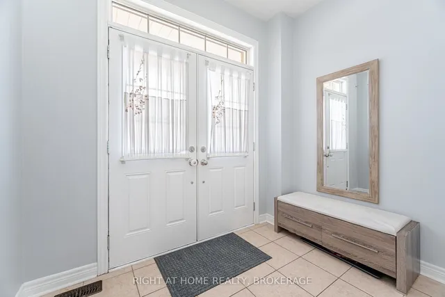 Additional image 5 of 11 Pomell Tr