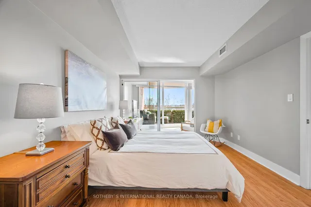 Additional image 27 of 550 Queens Quay West Quay Unit 326