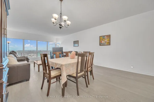 Additional image 18 of 8 Lee Centre Dr Unit PH203