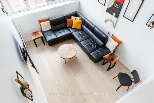 Additional image 8 of 50 MAIN St Unit 412