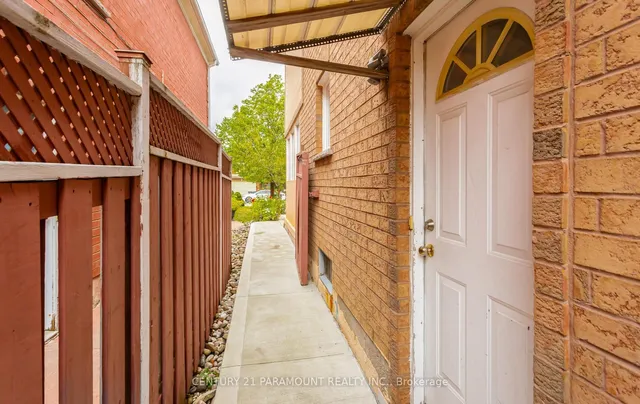 Additional image 37 of 106 Wildberry Cres