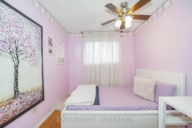 Additional image 30 of 55 Hollyberry Tr