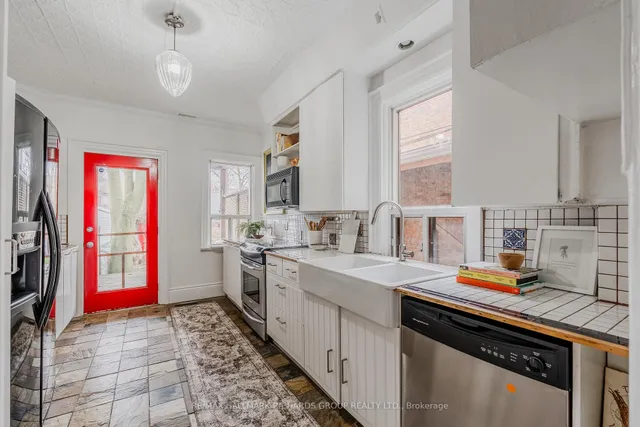 Additional image 8 of 575 Lansdowne Ave