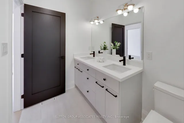 Additional image 39 of 393 Winnett Ave