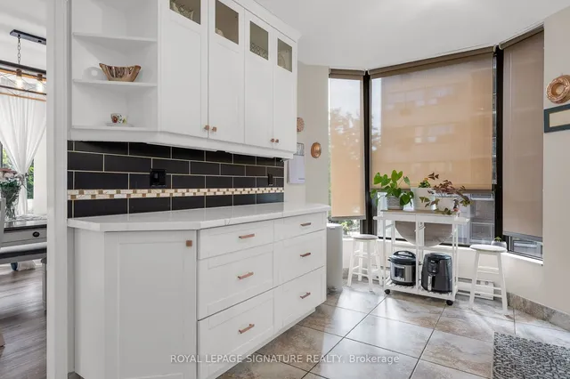 Additional image 10 of 49 Robinson St Unit 300