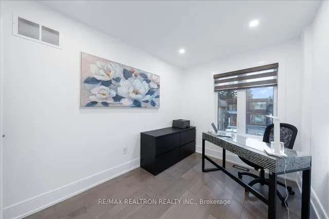 Additional image 37 of 46 Franklin Ave