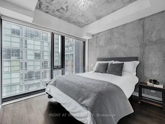 Additional image 22 of 11 Charlotte St Unit 404