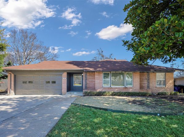 Primary image of 214 Easton Rd, Dallas, TX 75218