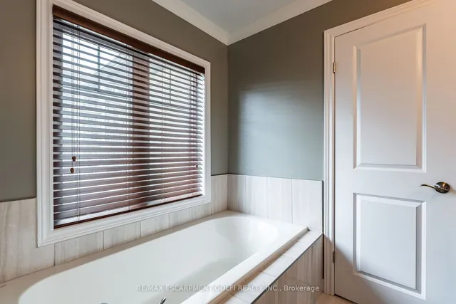 Additional image 22 of 124 Shoreview Pl