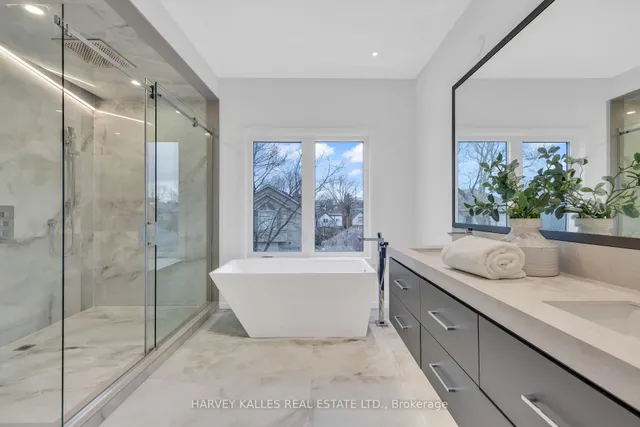 Additional image 30 of 187 Roe Ave