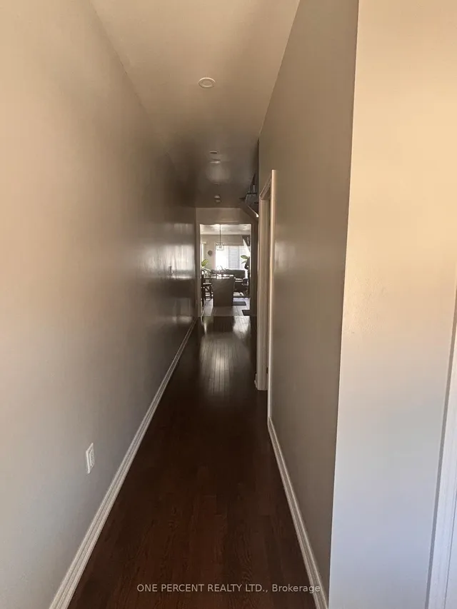 Additional image 3 of 42 Adventura Rd