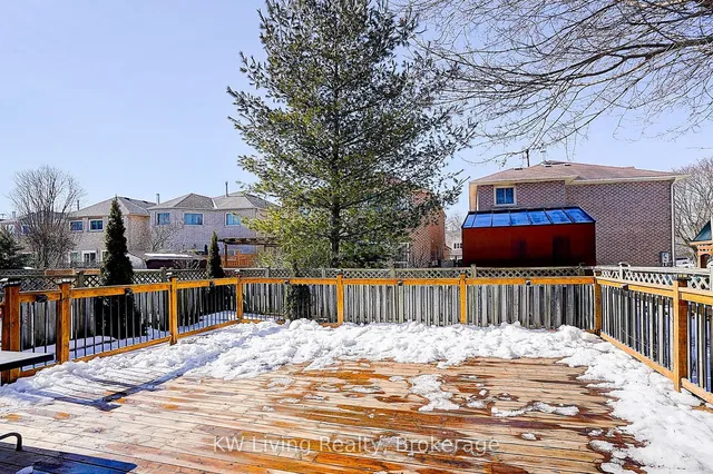 Additional image 36 of 4 Oak Knolls Cres