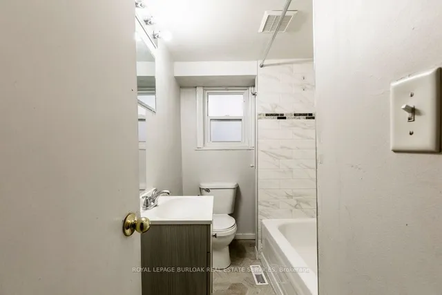 Additional image 5 of 70 Pearl St