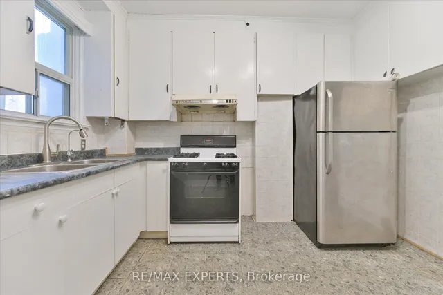 Additional image 17 of 18 Barton Ave