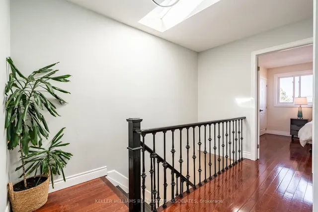 Additional image 20 of 19 Vista Crt