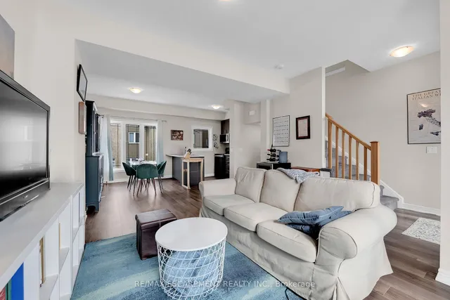 Additional image 21 of 19 Picardy Dr Unit 8