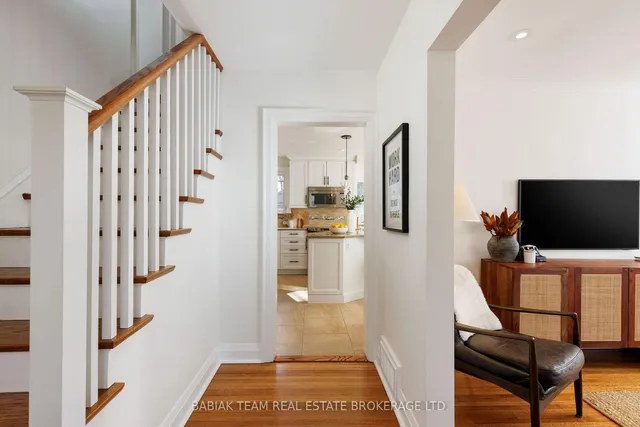 Additional image 16 of 17 Reid  Manor N/A