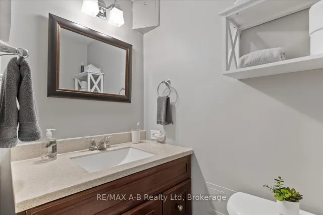 Additional image 26 of 684 Hiawatha Blvd