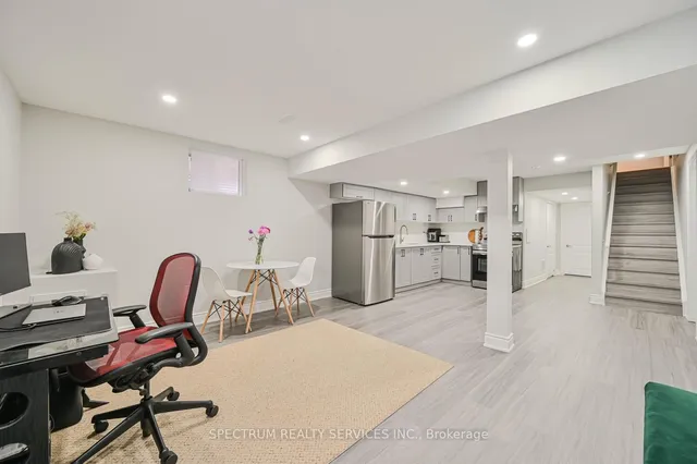 Additional image 38 of 901 Farmstead Dr