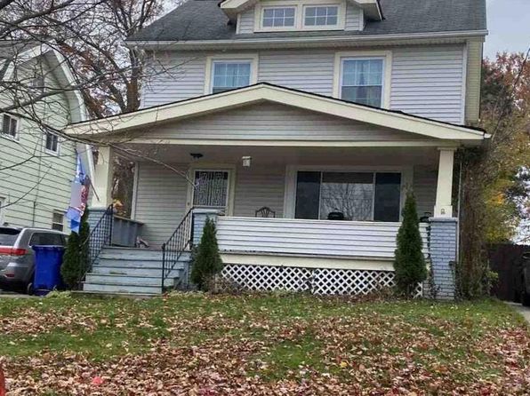 3005 Hillcrest Ave, Cleveland, OH 44109
