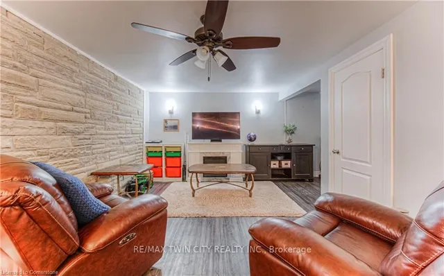 Additional image 33 of 26 Cedarhill Cres