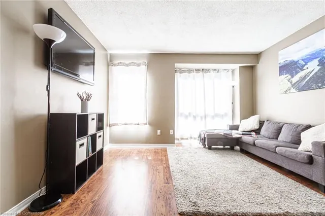 Additional image 6 of 895 Maple Ave Unit 509