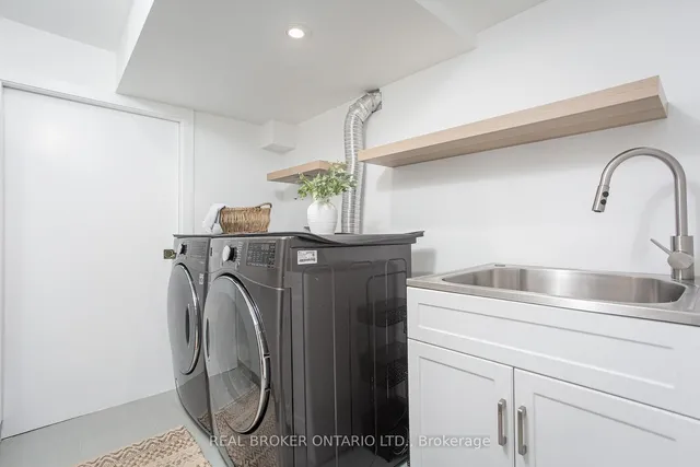 Additional image 28 of 108 Evans Ave