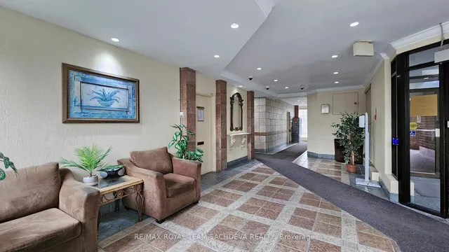 Additional image 4 of 90 Ling Rd Unit 1101